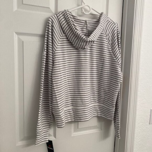 Detroit Lions Fanatics Women's Striped Notch Neck Pullover Hoodie - White/Gray - Picture 7 of 9